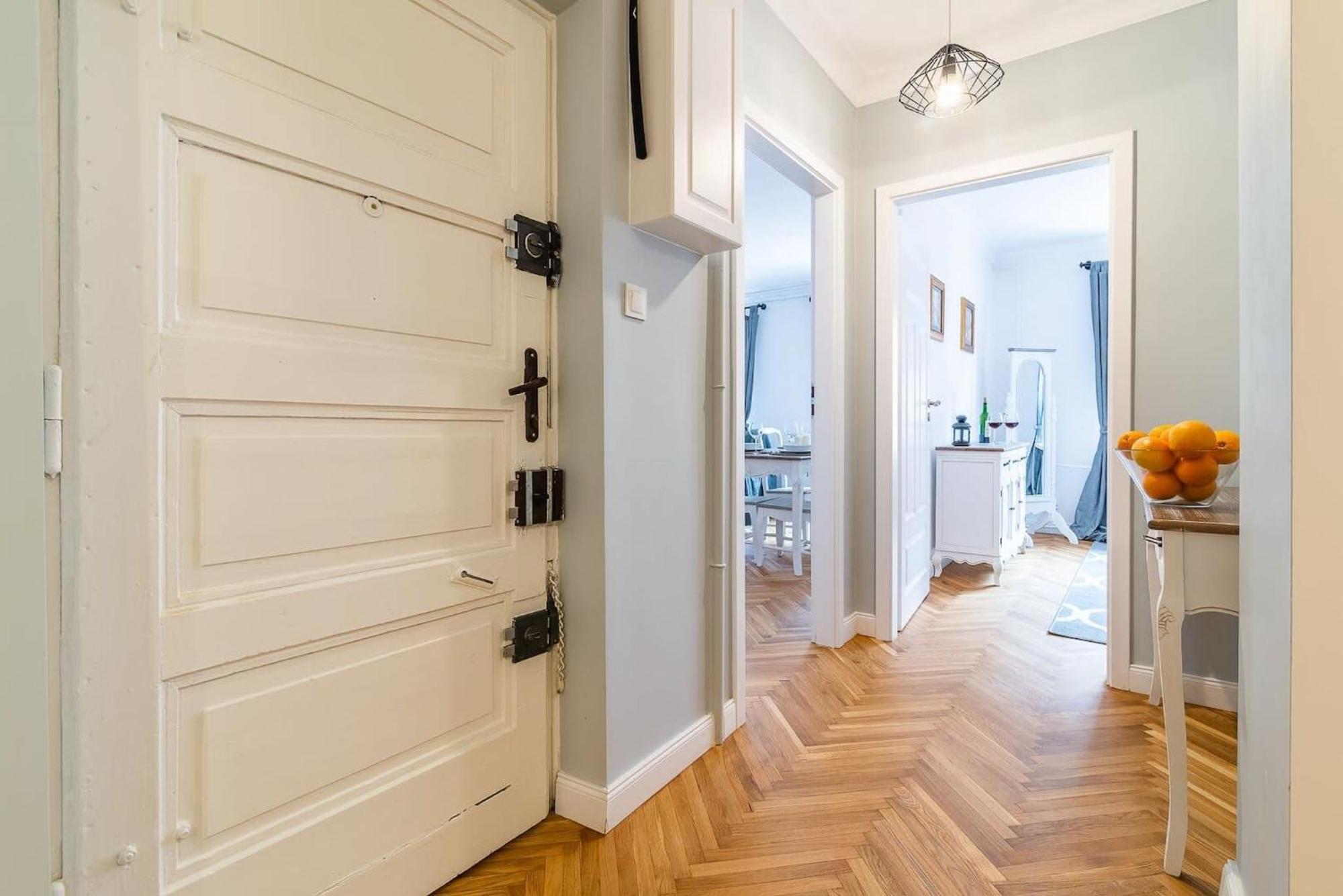 Rent like home - Senatorska 7 Warszawa Exteriör bild